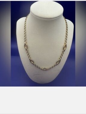 Givenchy Classic Gold Tone -Link Women's Necklace